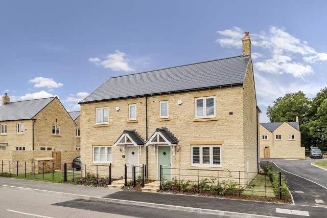 3-bed semi-detached on New Wellington Court, Cheltenham, £365,000