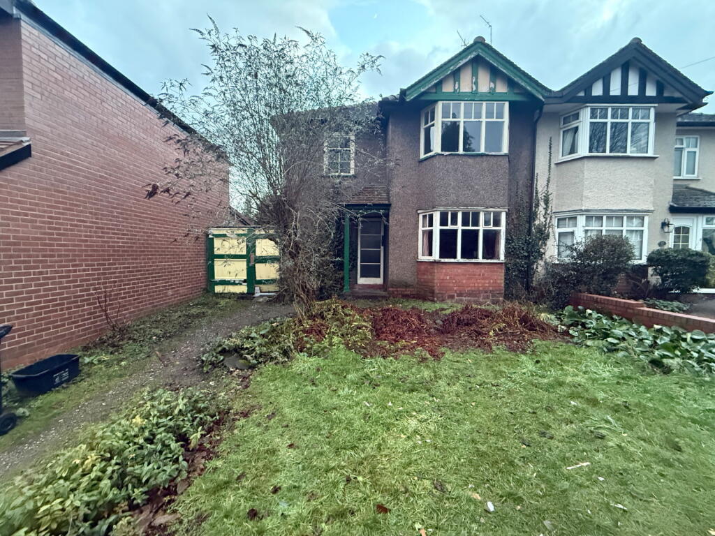Main image of property: Park Road, Wollaston, West Midlands, DY8 3QX