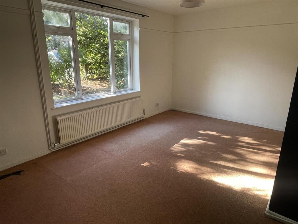 House in Cotswold, Upper Rissington - View 2