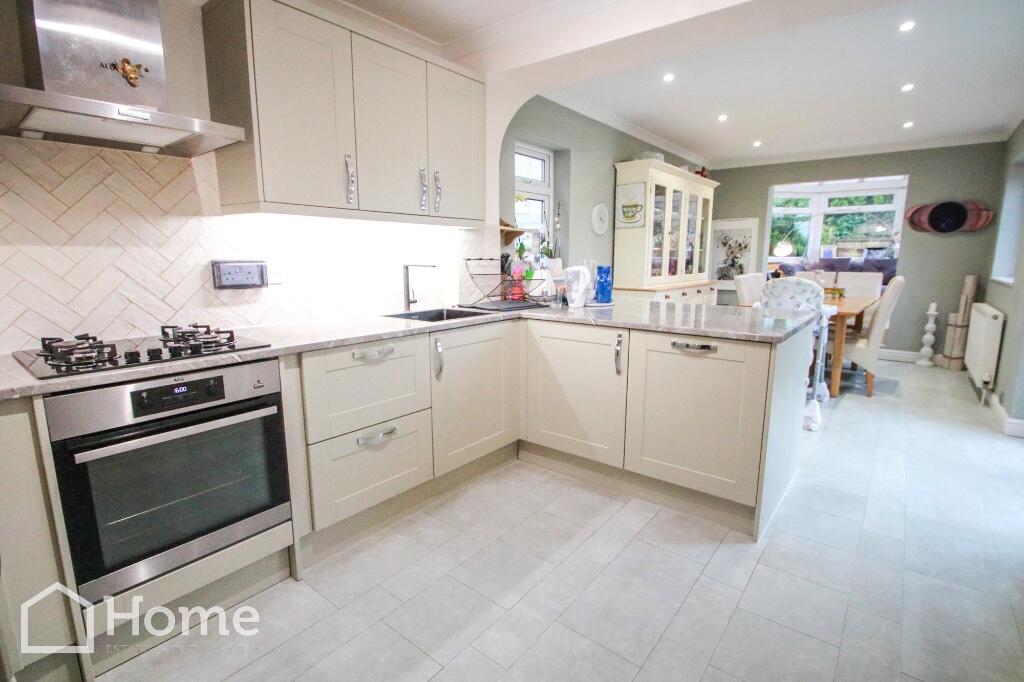 Langdon Road, Bath, Somerset, BA2 photo 3