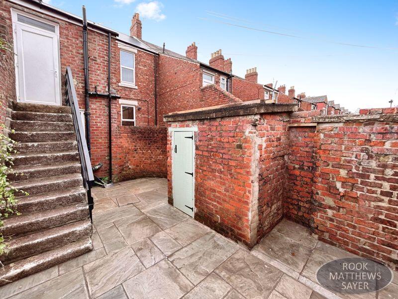 Apartment in Newcastle upon Tyne - View 3