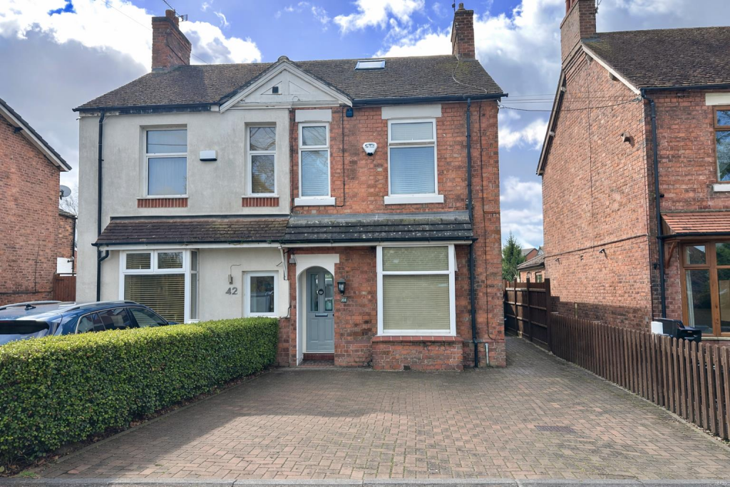 Main image of property: Park Road, Willaston, Cheshire