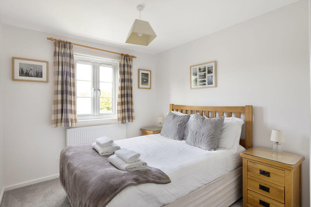 House in Cotswold, South Cerney - View 5