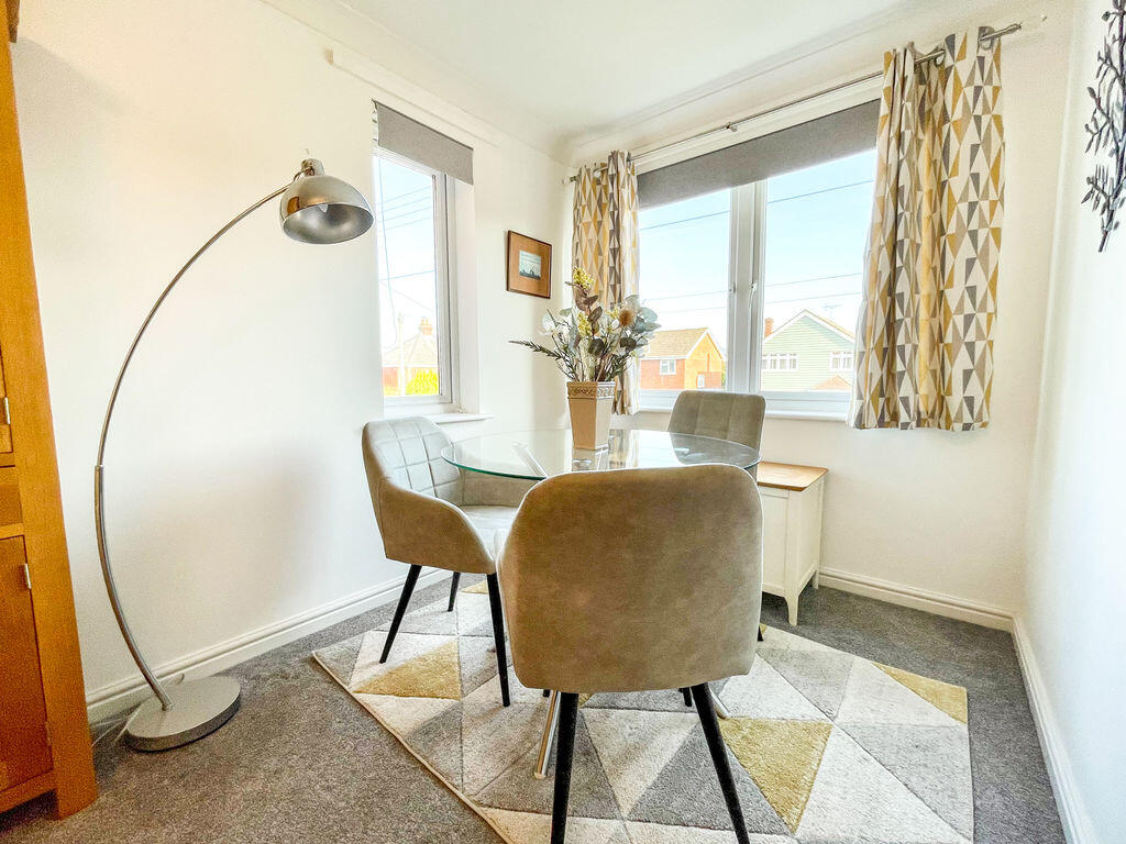 Berryfield Court, Bursledon Road, Hedge End, SO30 photo 4