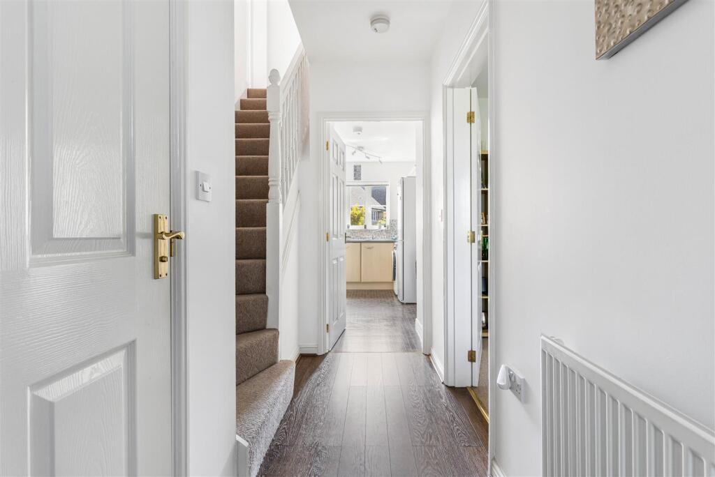 Masons Close, Haverhill - View 6