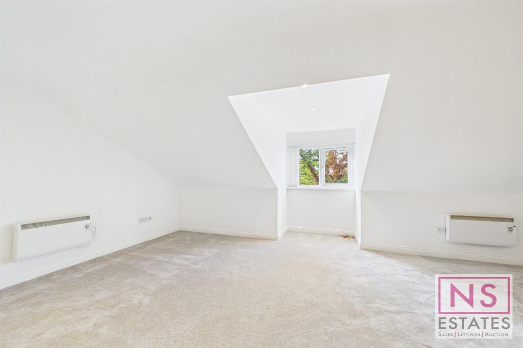 Trinity, Cambridge Square, Linthorpe, Middlesbrough, TS5 photo 2