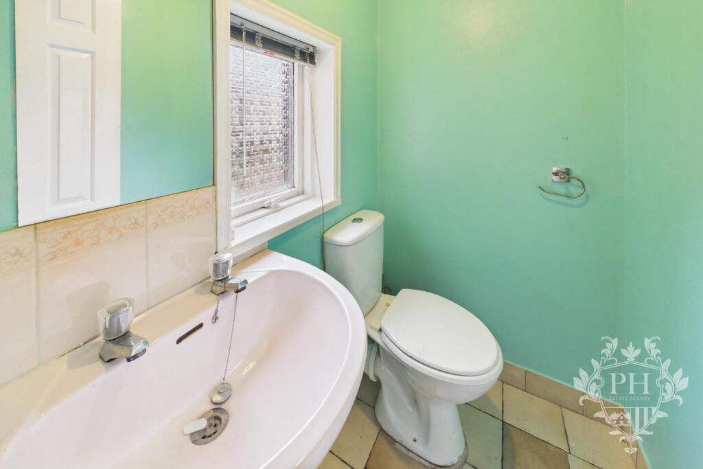 House in Stockton-on-Tees - More