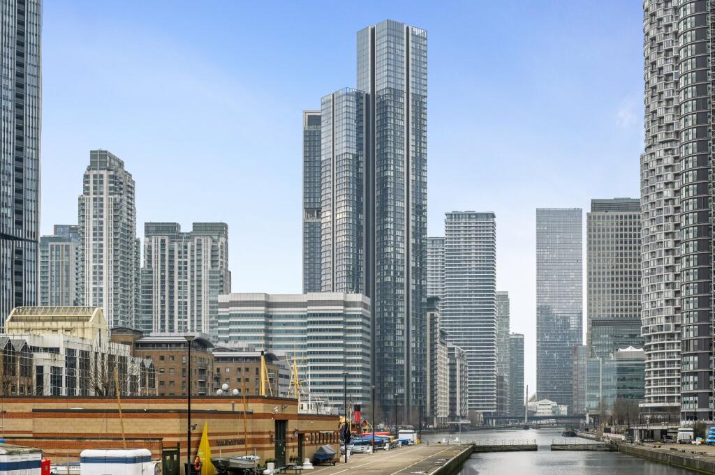 Main image of property: Hampton Tower, 75 Marsh Wall, Canary Wharf, London, E14
