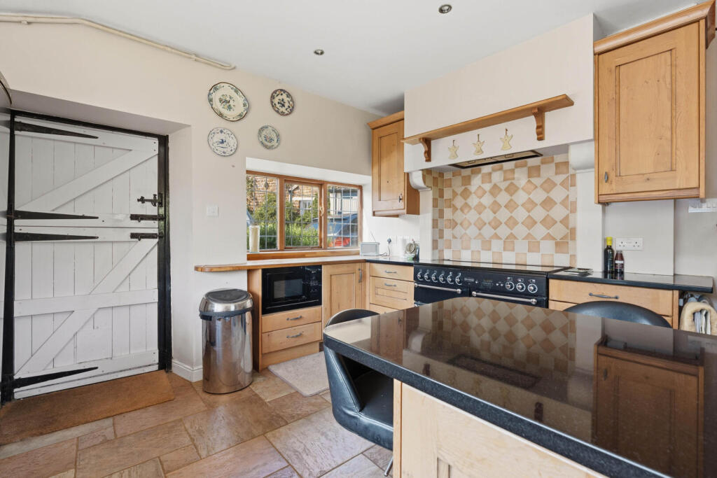 House in Byfield - View 4
