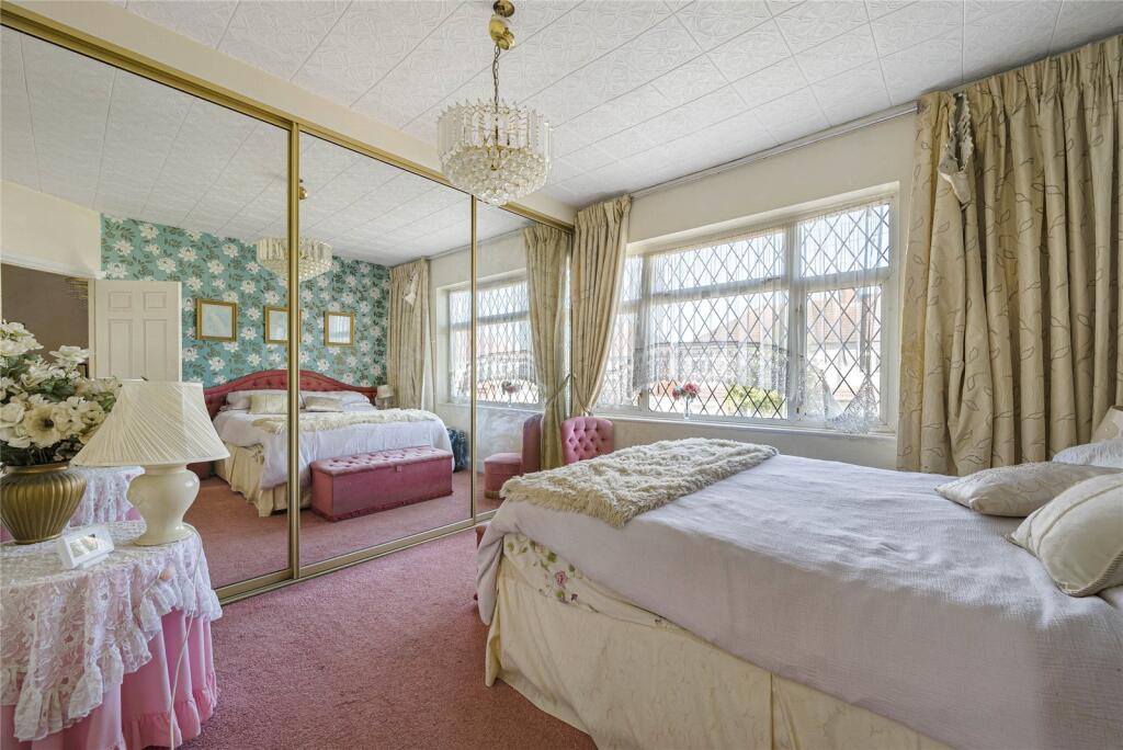 House in Dartford - View 4