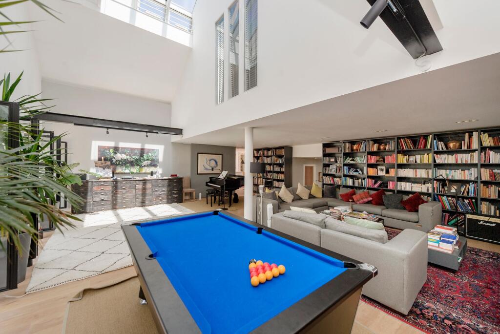 House in London - More
