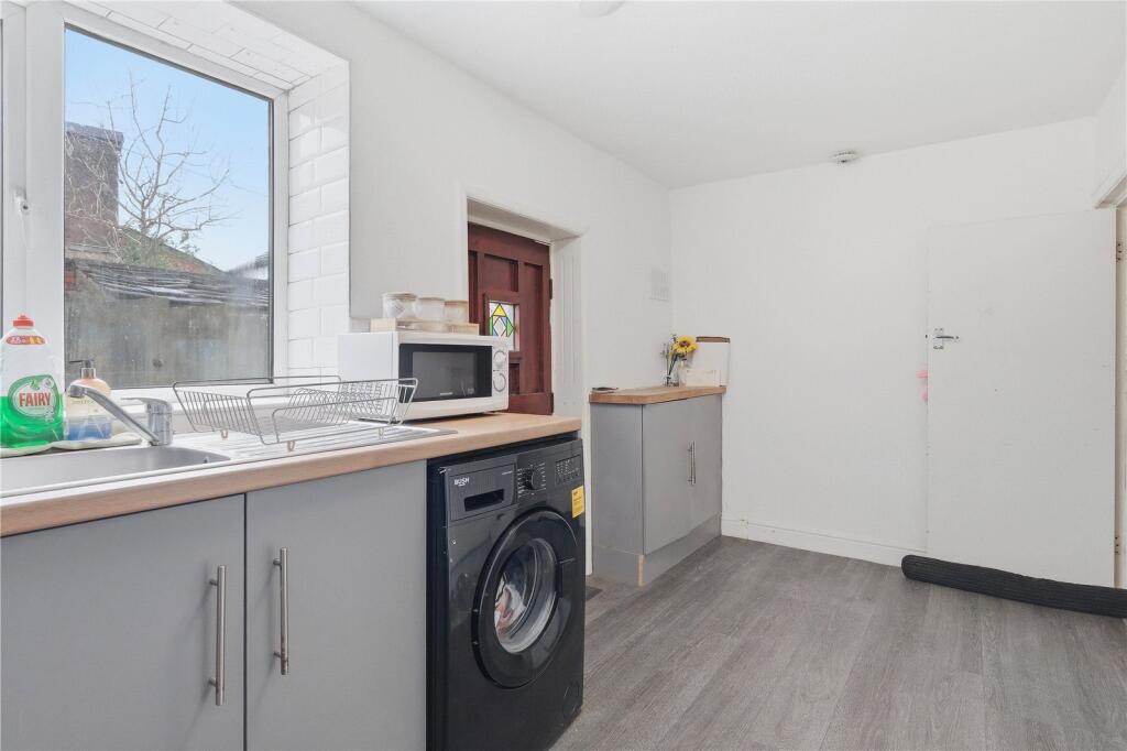 Whalley Road, Accrington, Lancashire, BB5 – pohled 6