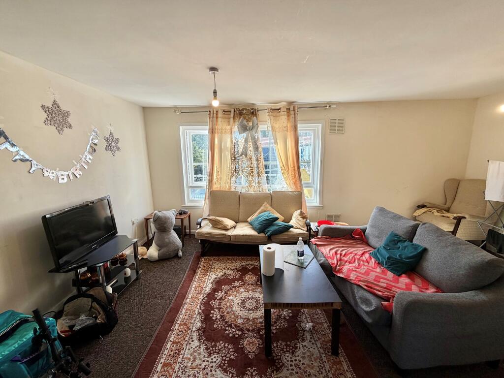 Main image of property: Wyton Close, Nottingham