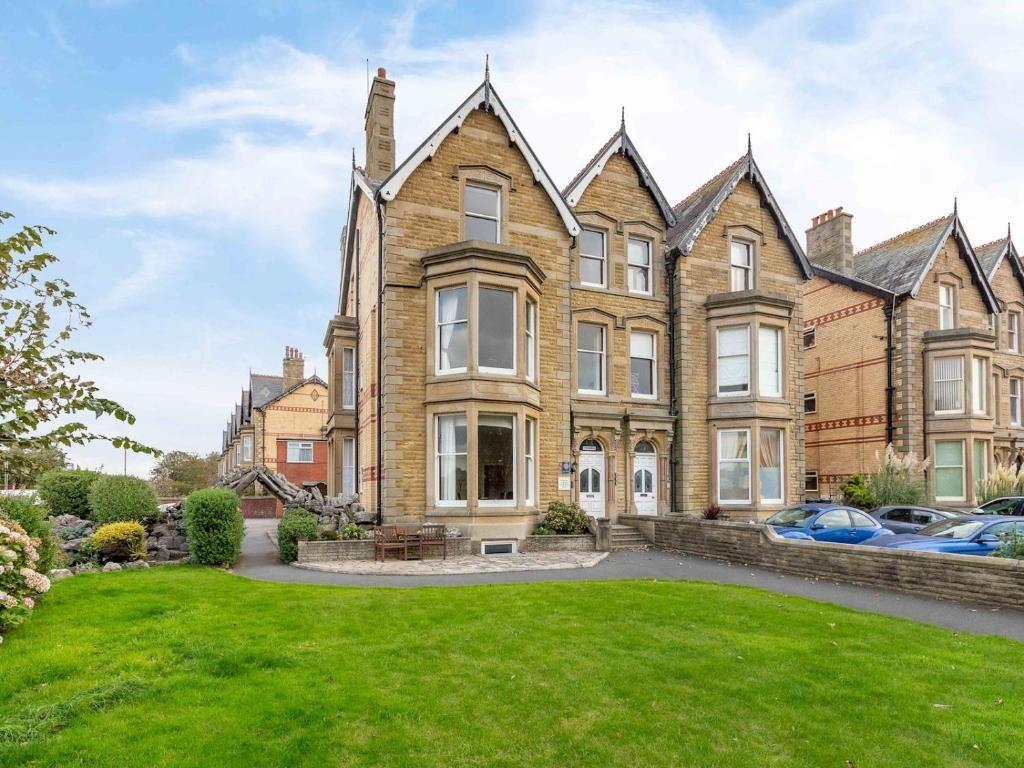 Main image of property: Clifton Drive North, Lytham St Anne's