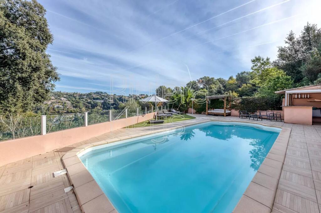 Main image of property: Provence-Alps-Cote d`Azur, Alpes-Maritimes, Cagnes-sur-Mer
