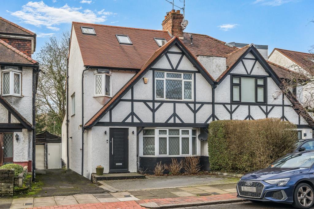 Main image of property: Broughton Avenue, Finchley, N3