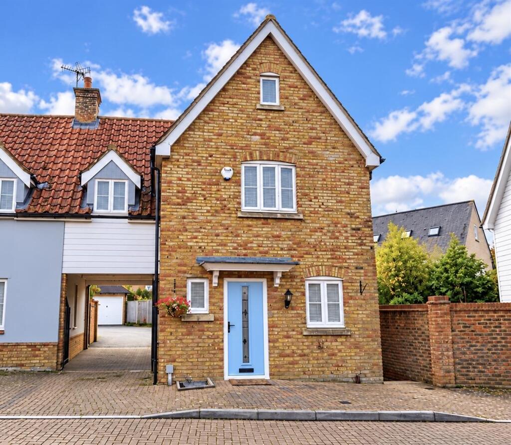Main image of property: Tailors Close, Great Notley