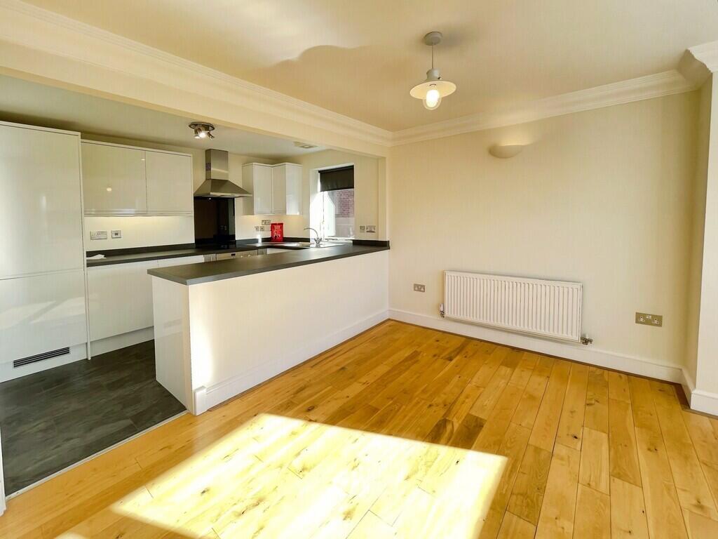 Main image of property: Greestone Mount, Lincoln