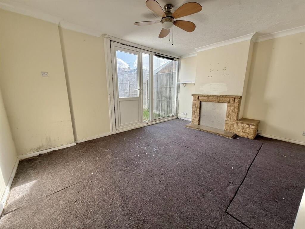 House in Poole, Turlin Moor - View 5