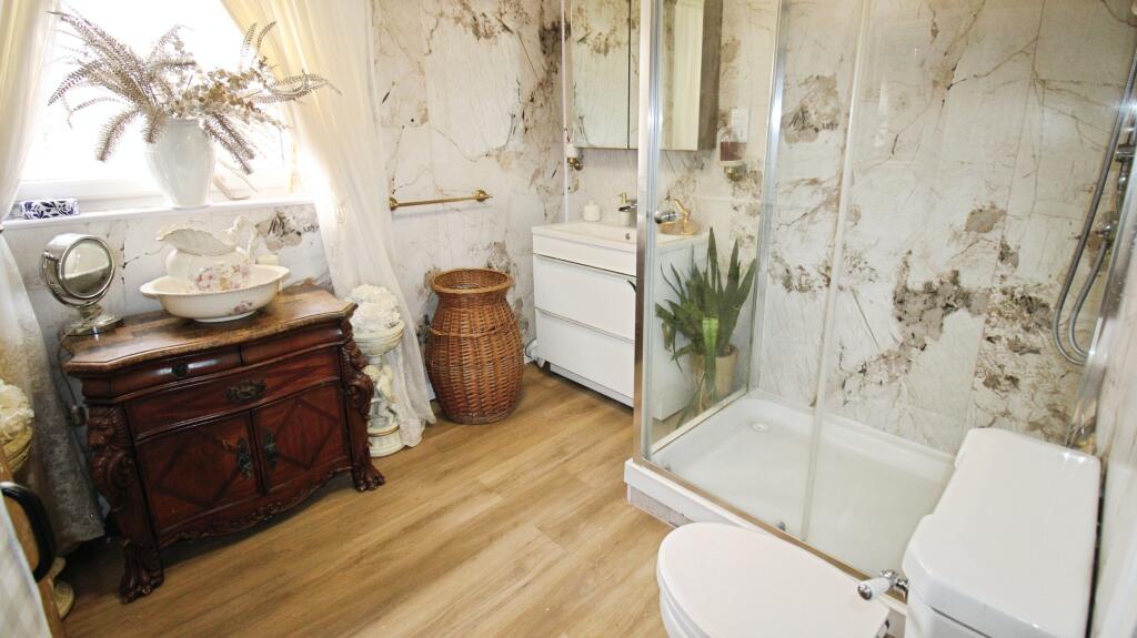 House in Grimsby, East Marsh - View 4