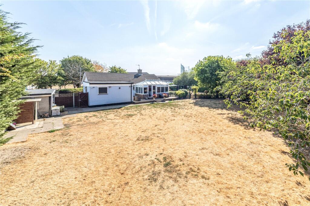 House in Runnymede, Addlestone - View 2