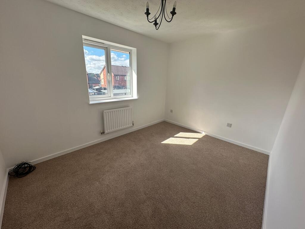 House in East Staffordshire, Stretton - View 4