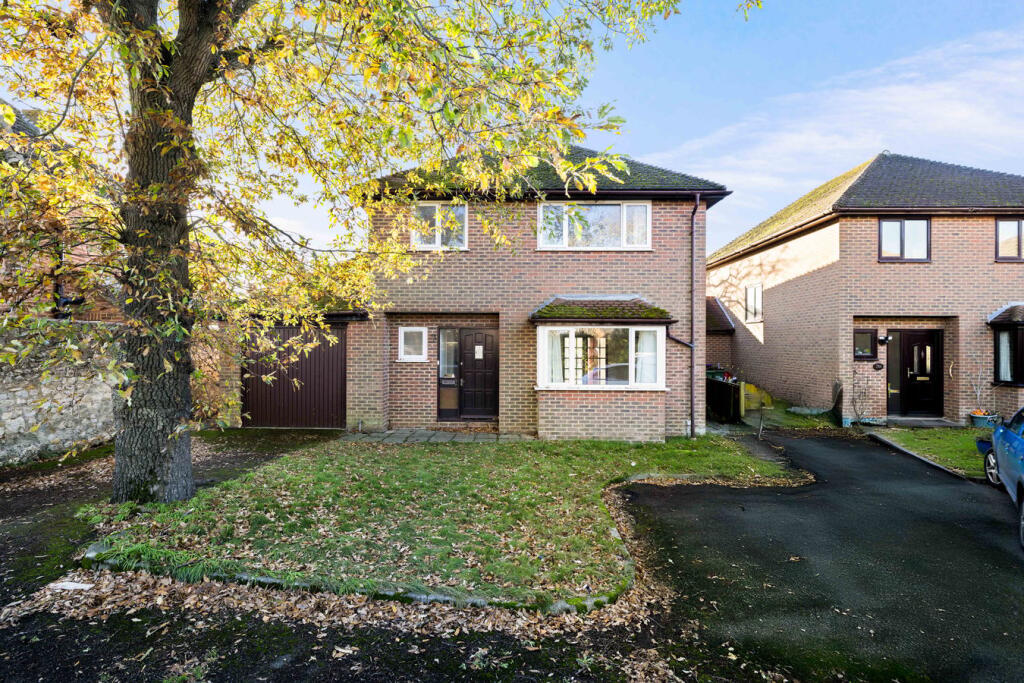 Main image of property: Dymchurch Road, Hythe, CT21