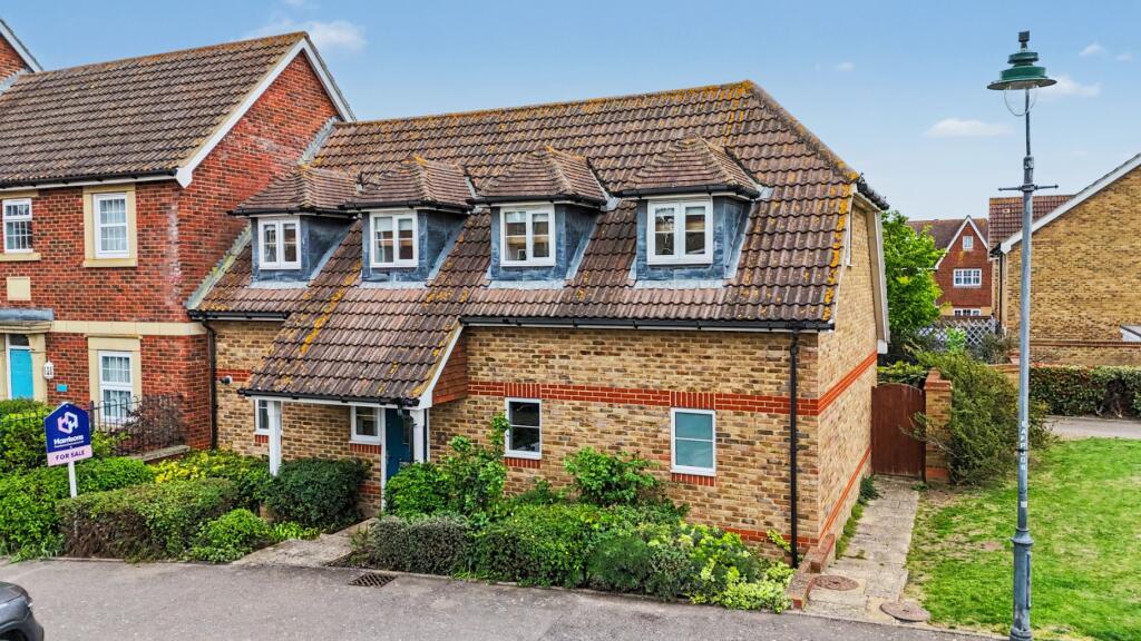 Main image of property: Avocet Walk, Iwade, Sittingbourne, Kent, ME9 8WS