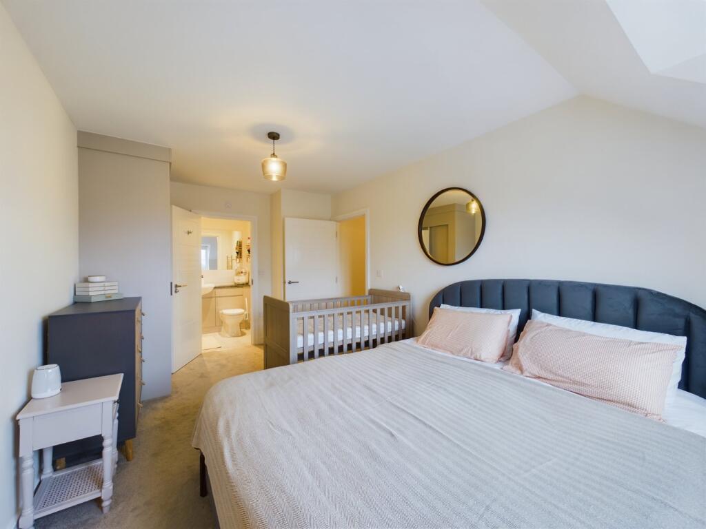 Apartment in Spelthorne, Ashford - View 4