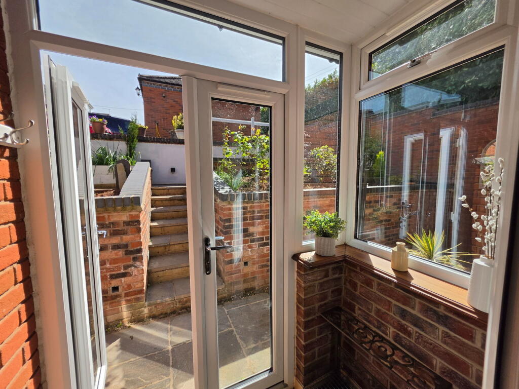 House in South Staffordshire, Kinver - View 4