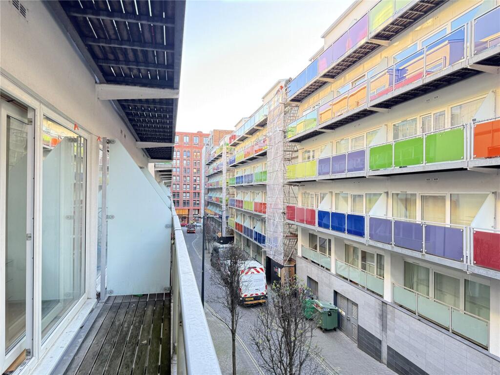 Main image of property: Concord Street, Leeds, UK, LS2