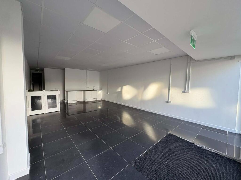 Main image of property: 31 Wellington Way, Waterlooville