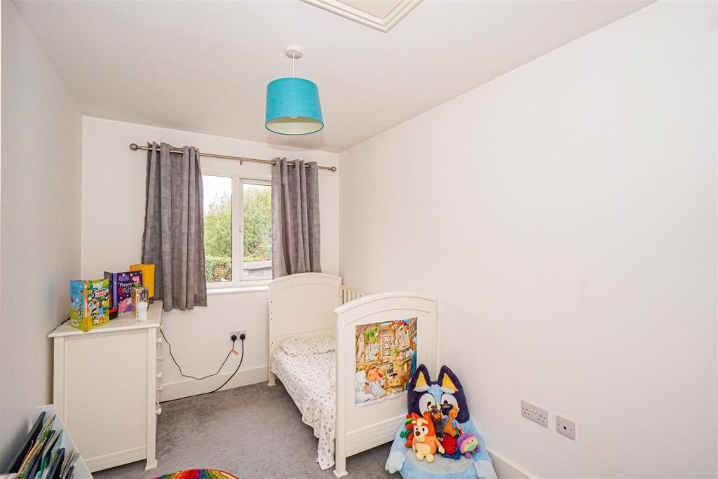 House in Tonbridge - More