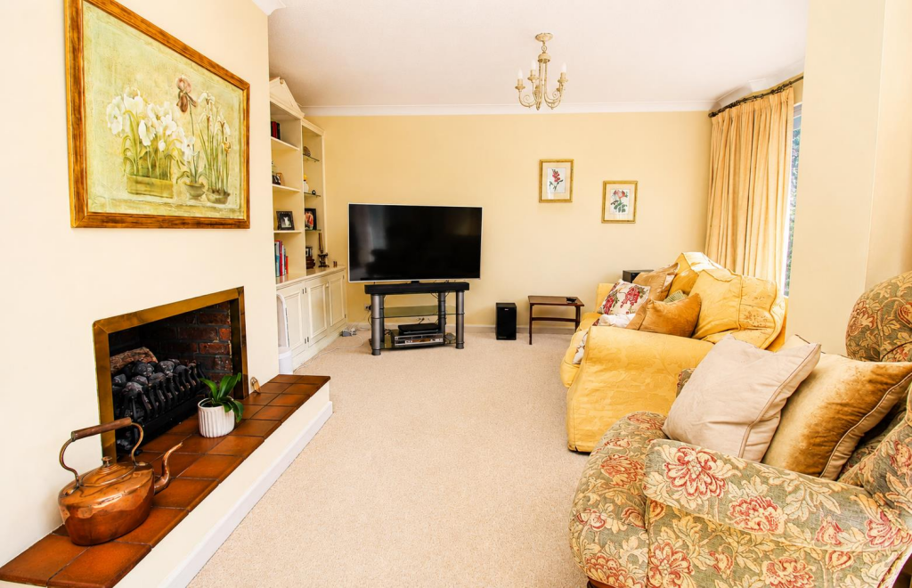 House in Hemel Hempstead - More