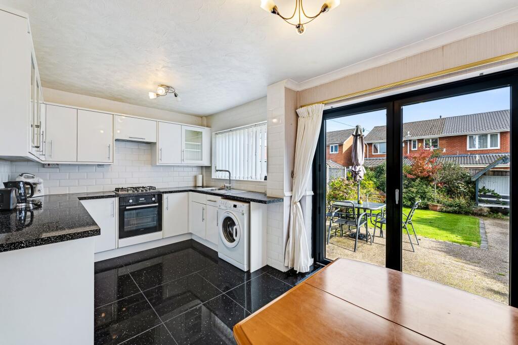 Egdon Close, Widnes, WA8 photo 4