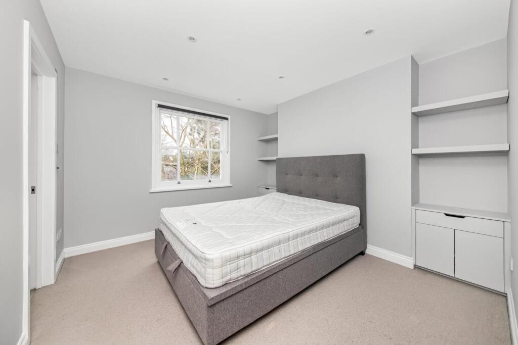 Apartment in London - View 5