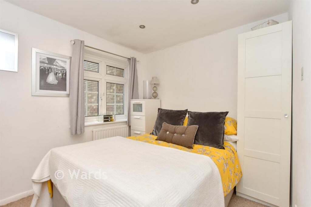 House in Strood, Salters Cross - More