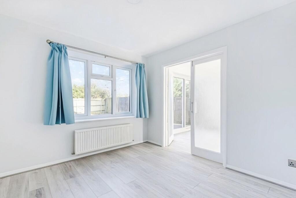 House in Reading - View 5