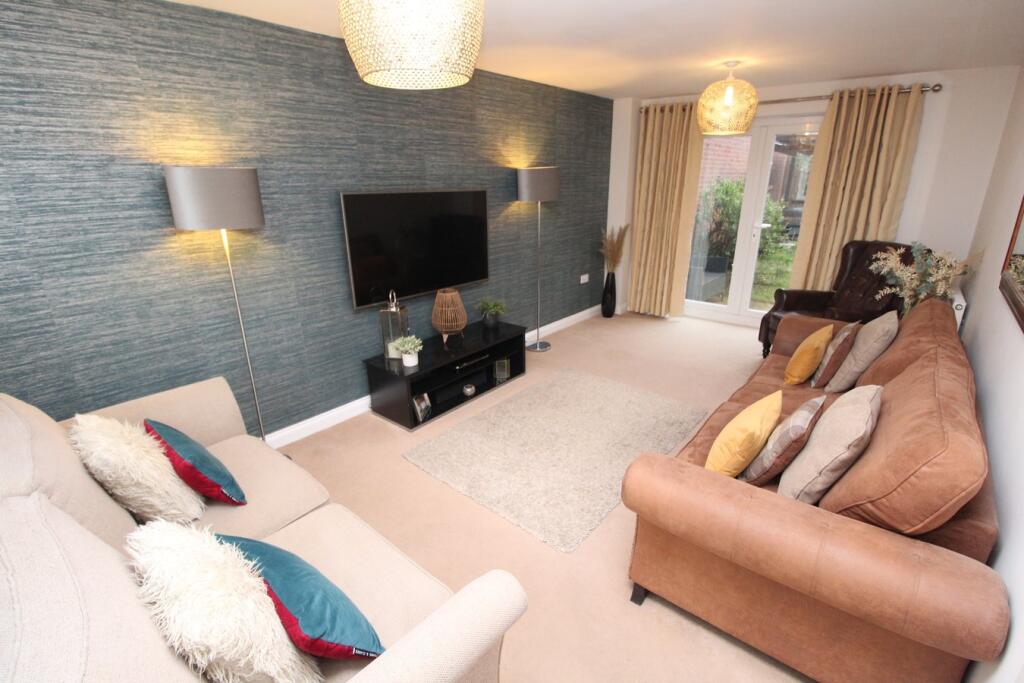 Clarke Crescent, Countesthorpe, Leicester, LE8 photo 2