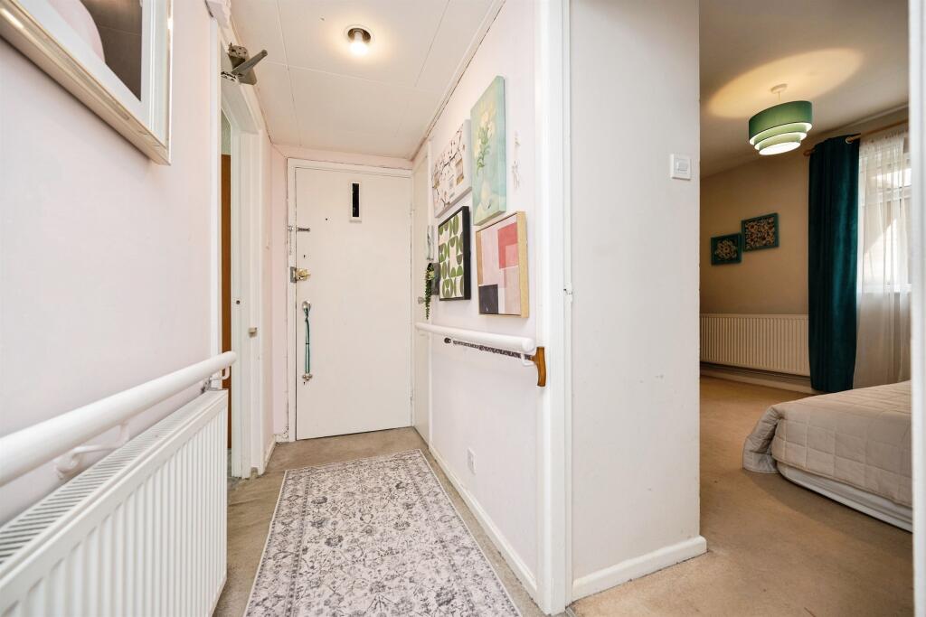 Sheepmoor Close, Harborne, Birmingham photo 5