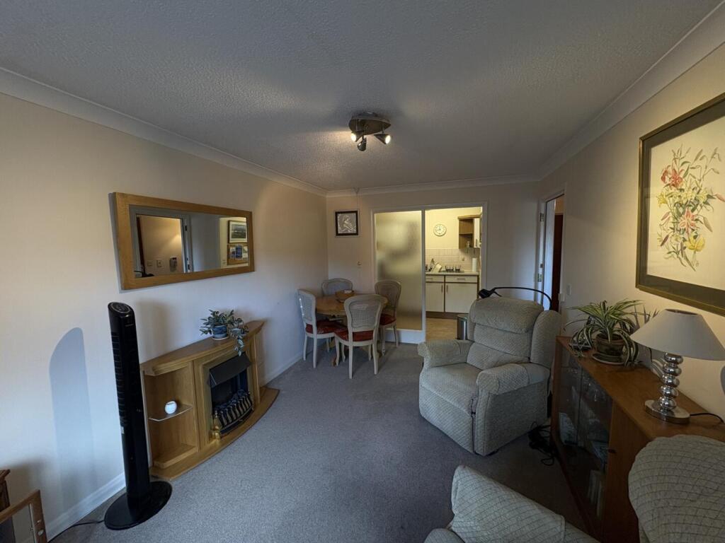 Apartment in Guildford - View 4
