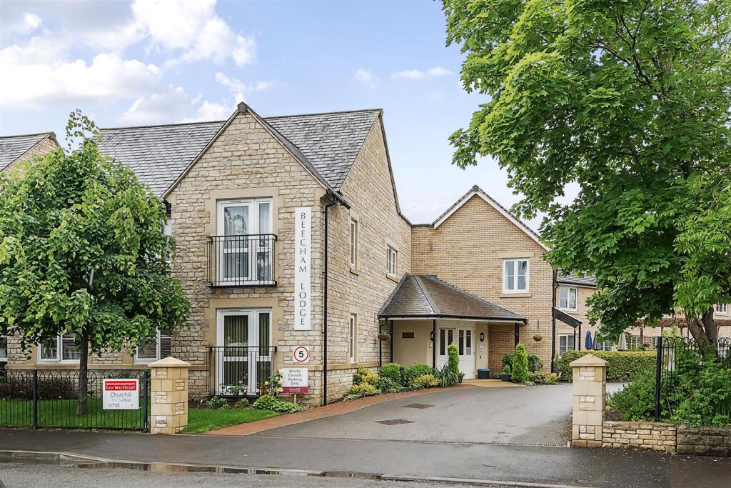Main image of property: Beecham Lodge, Cirencester, Gloucestershire