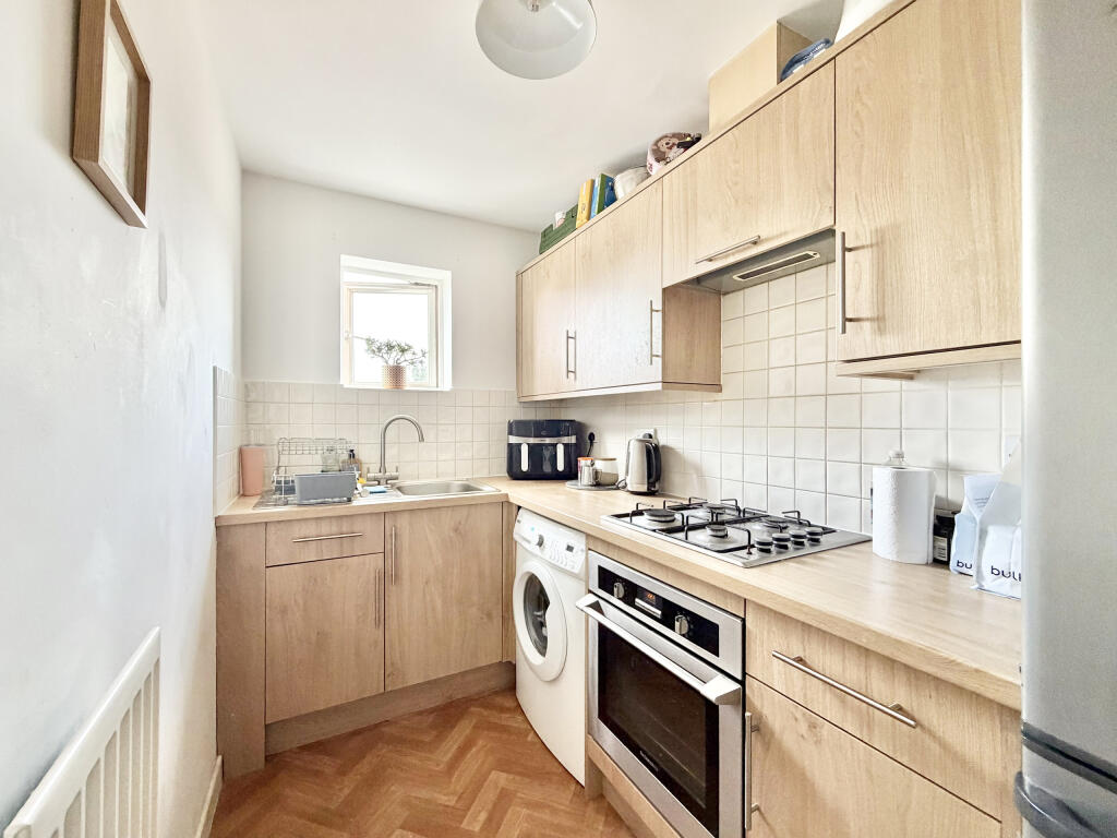 Apartment in Taunton, Obridge - View 5
