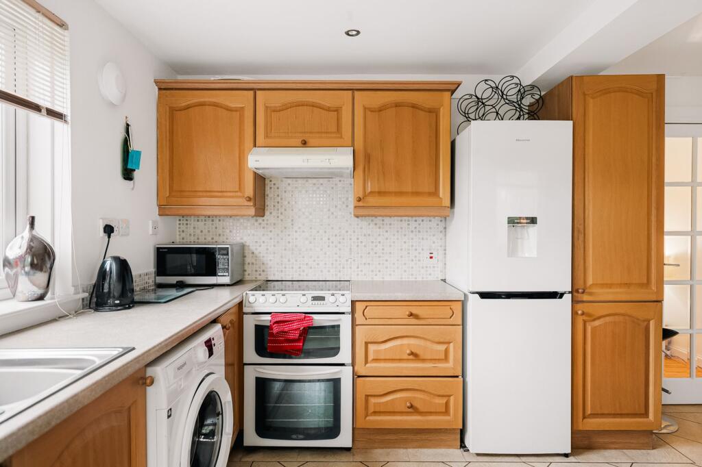 House in Glasgow - More