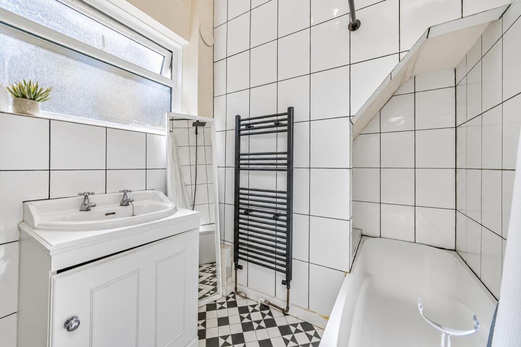 Apartment in London, Earlsfield - More