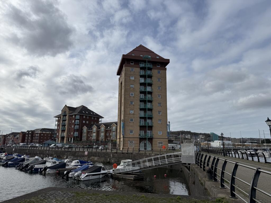 Main image of property: Pocketts Wharf, Maritime Quarter