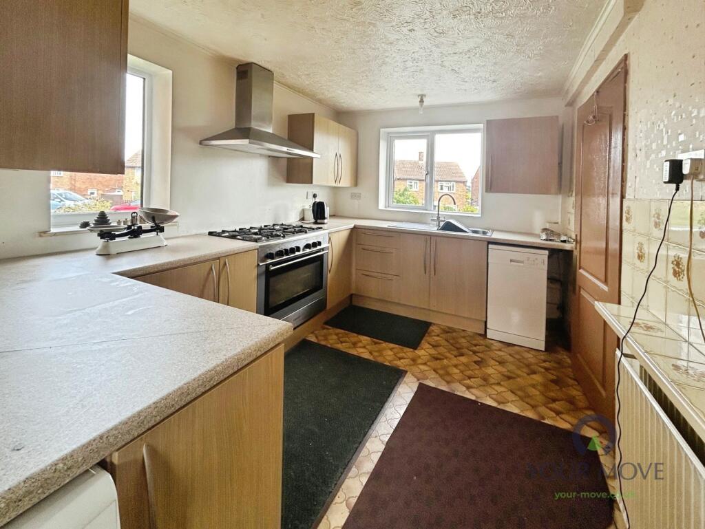 Salisbury Drive, Midway, Swadlincote, Derbyshire, DE11 photo 2