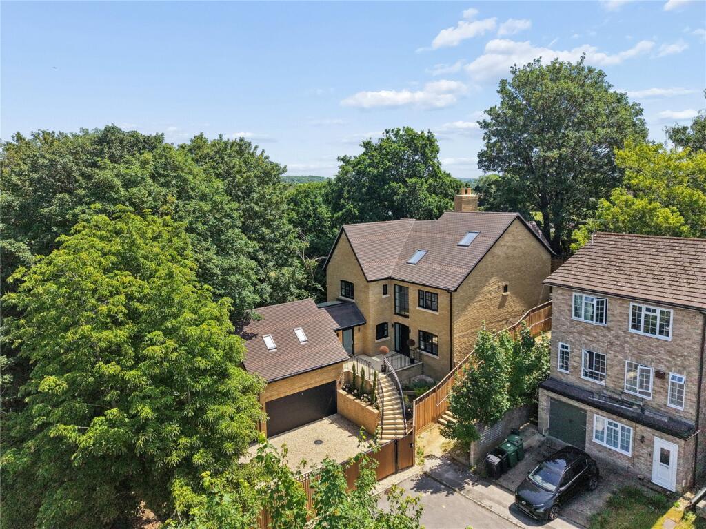 Main image of property: Haywards Close, Henley-on-Thames, Oxfordshire, RG9