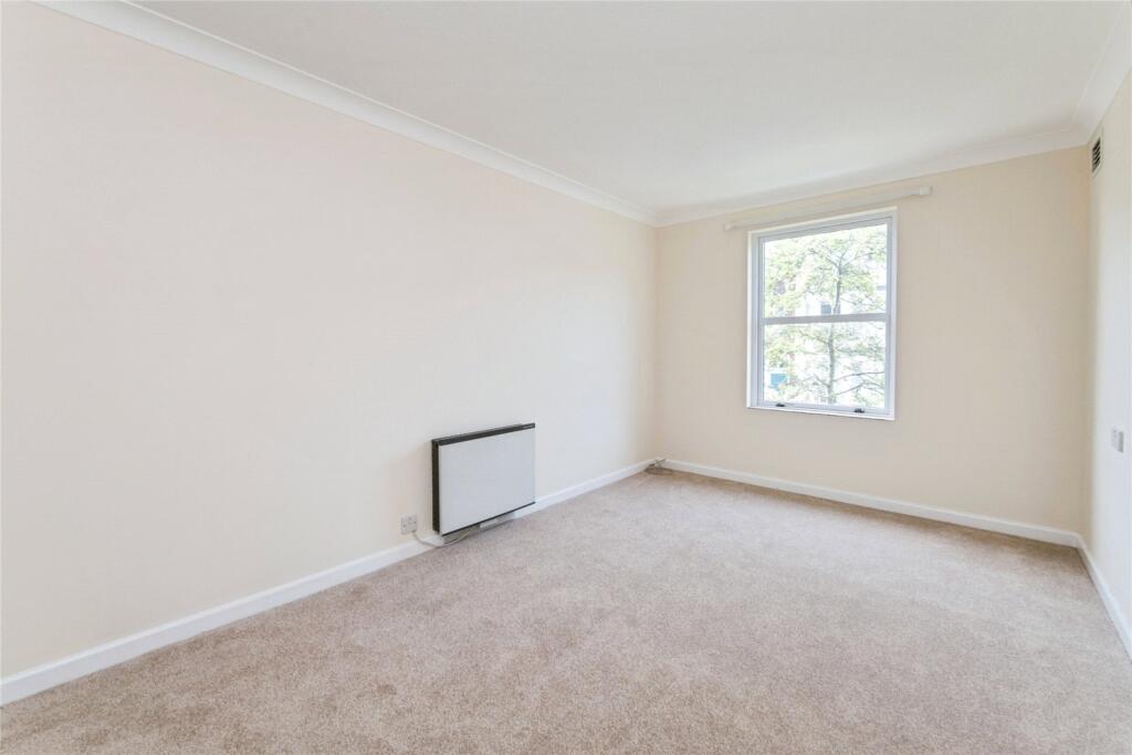 Alphington Street, Exeter, Devon, EX2 - View 3