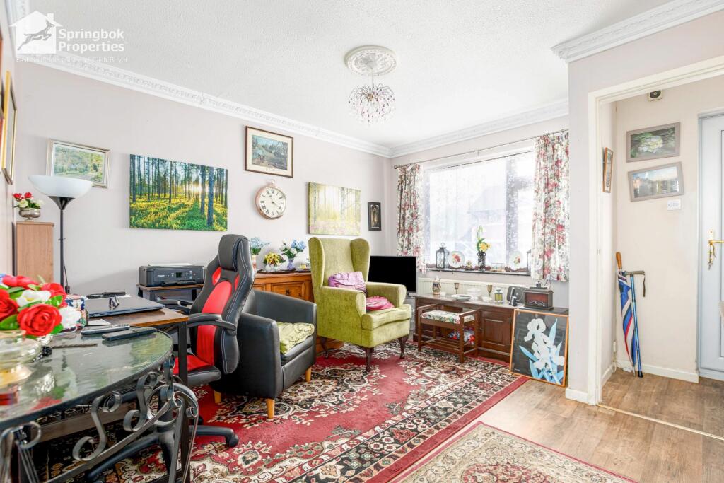 Dyffryn Road, Llandrindod Wells, Powys - View 2
